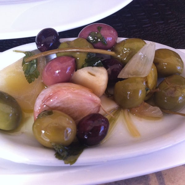 Photo taken at Restaurante Baeza y Rufete by Yolandita on 2/14/2014