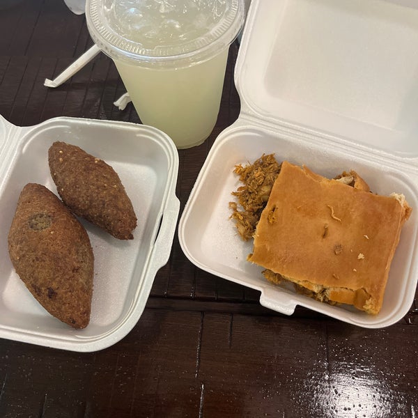 Miguelina Panadería & Repostería Panadería