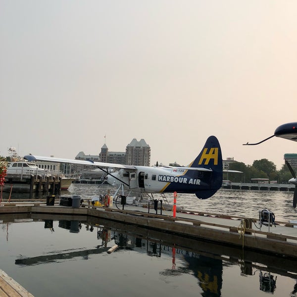 Photo taken at Harbour Air / Westcoast Air by Rika on 8/14/2018
