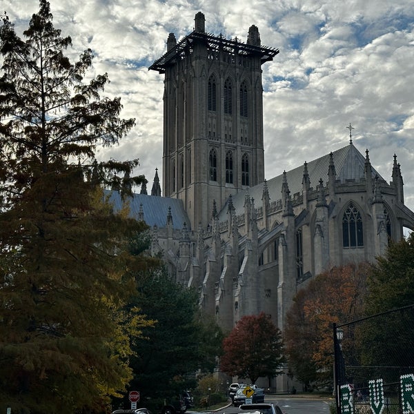 Photo taken at Washington National Cathedral by J Z. on 11/4/2023