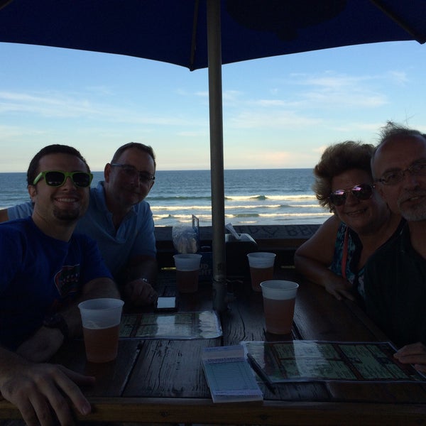 9/24/2016 tarihinde Larry H.ziyaretçi tarafından Finn&#39;s Beachside Pub'de çekilen fotoğraf