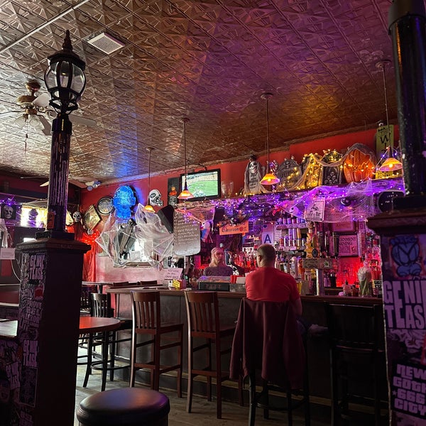Photo taken at Iggy&#39;s Keltic Lounge by Matt M. on 10/16/2022