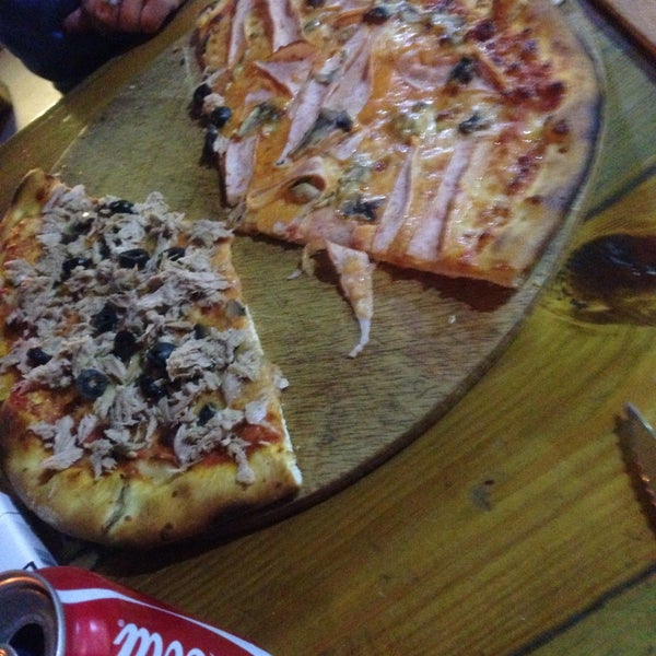 Kendall Woods Pizza