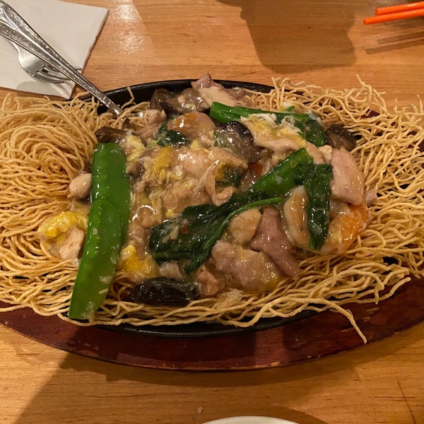 Photo taken at Wok Wok Southeast Asian Kitchen by Matthew on 12/2/2019