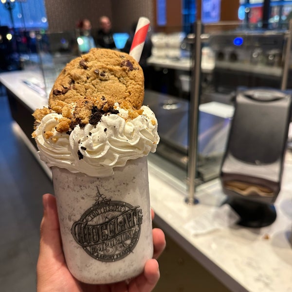 Chocolate Bash Creperie in Los Angeles