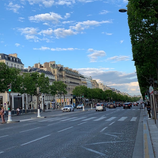 6/14/2020에 Alessandro D.님이 La Maison Champs-Élysées에서 찍은 사진