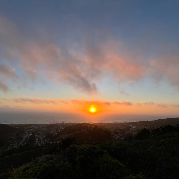 Grace McCarthy Vista Point - Scenic Lookout in Pacifica