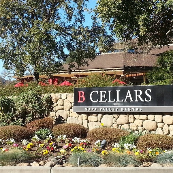 Foto tirada no(a) B Cellars Vineyards and Winery por Bill G. em 1/31/2014