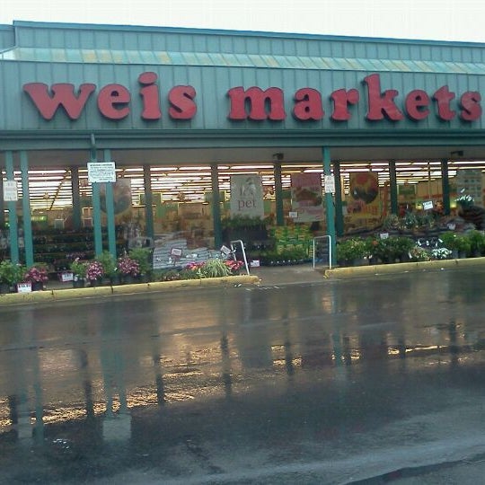 Weis Markets Grocery Store