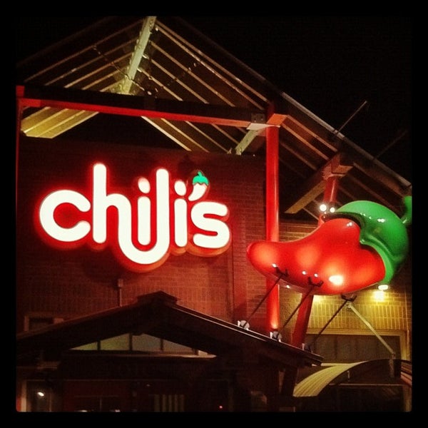 Photo taken at Chili&#39;s Grill &amp; Bar by Charley M. on 10/23/2011