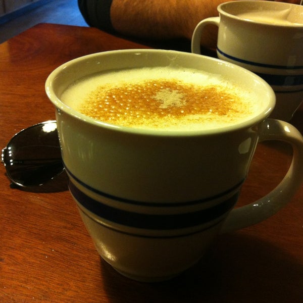 Photo taken at Short North Coffee House by Mohammed A. on 2/1/2013