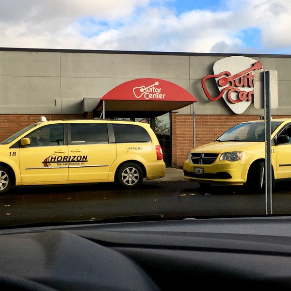 Guitar Center Arlington Heights, IL