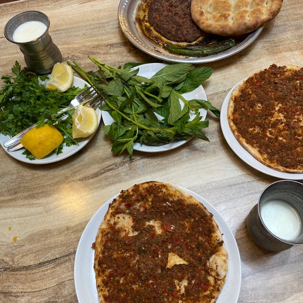 Photo taken at Pöç Kasap ve Restaurant by Yaren Ç. on 5/6/2023