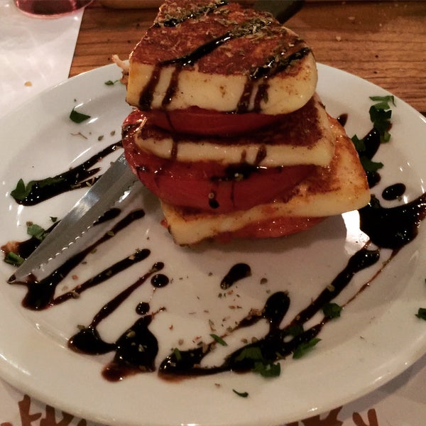 Foto diambil di Krikelino Grill-Restaurant oleh Krikelino Grill-Restaurant pada 11/6/2015