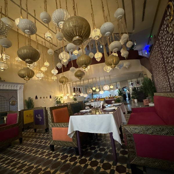 Photo taken at Tanjiah Restaurant by ❤️ on 11/18/2023