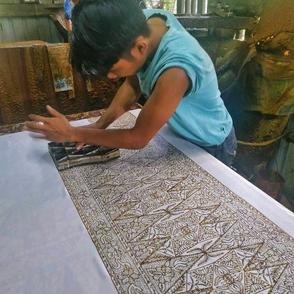 AYU Fashion Kilang Batik - Factory
