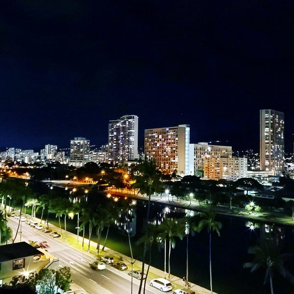 Снимок сделан в Coconut Waikiki Hotel пользователем 佐天 涙. 4/11/2021