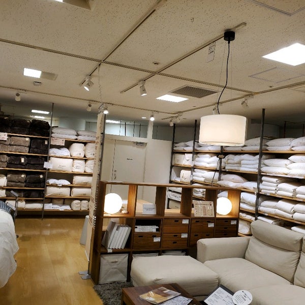 無印良品 Clothing Store In 新横浜 無印良品 Clothing Store In 新横浜