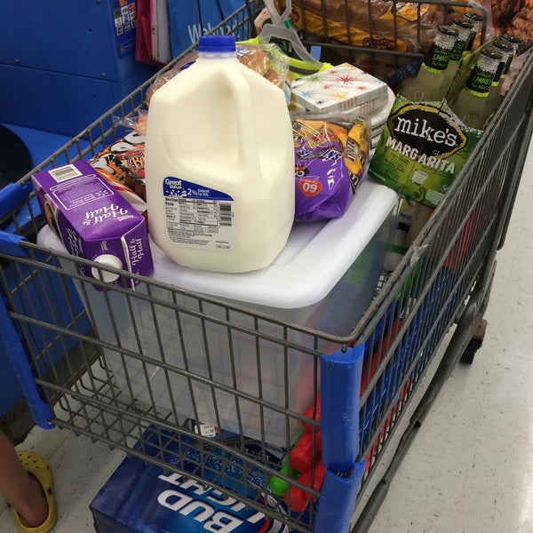 Walmart Big Box Store in Islandia