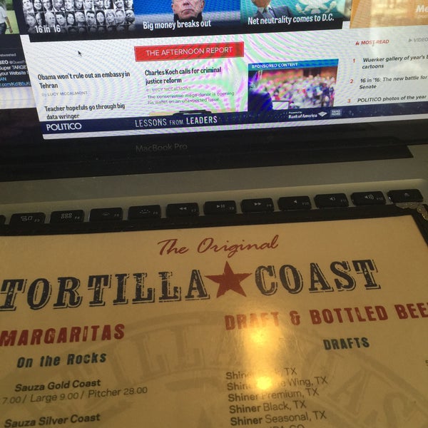 รูปภาพถ่ายที่ Tortilla Coast โดย Kenneth Ryan J. เมื่อ 12/29/2014