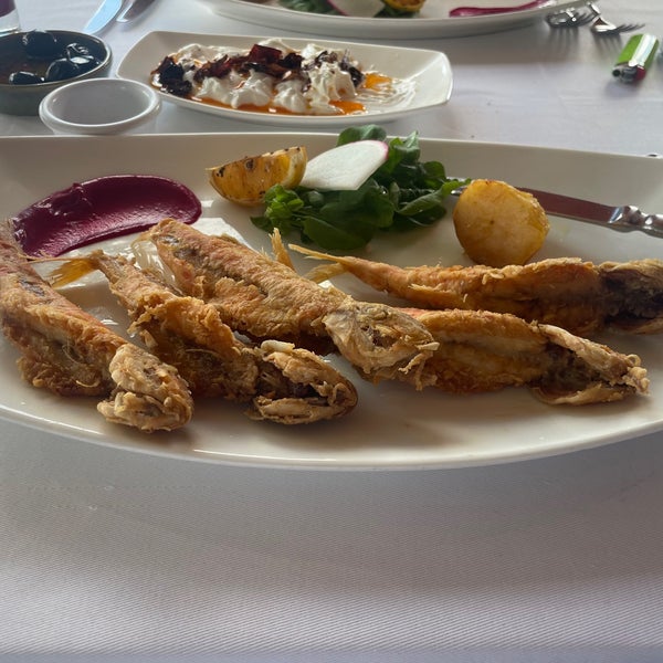 Foto tomada en Mavi Balık Restaurant  por Mrt el 9/11/2023