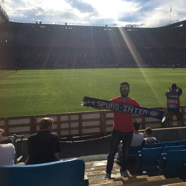 Photo taken at Ullevaal Stadion by Alejandro B. on 8/5/2016
