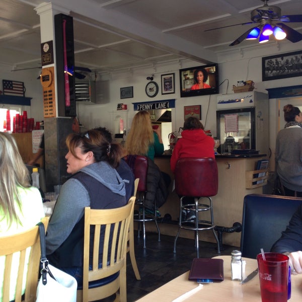 1/4/2015 tarihinde Agnes T.ziyaretçi tarafından Penny&#39;s All American Cafe'de çekilen fotoğraf
