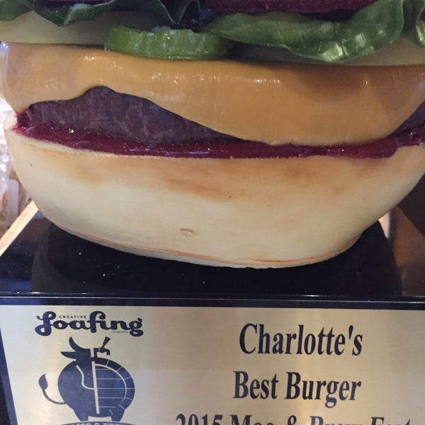 5/12/2015 tarihinde Burger D.ziyaretçi tarafından Bang Bang Burgers'de çekilen fotoğraf