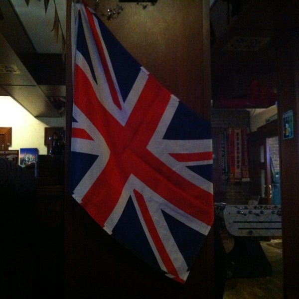 Foto diambil di Anfield Pub oleh B G. pada 4/19/2013