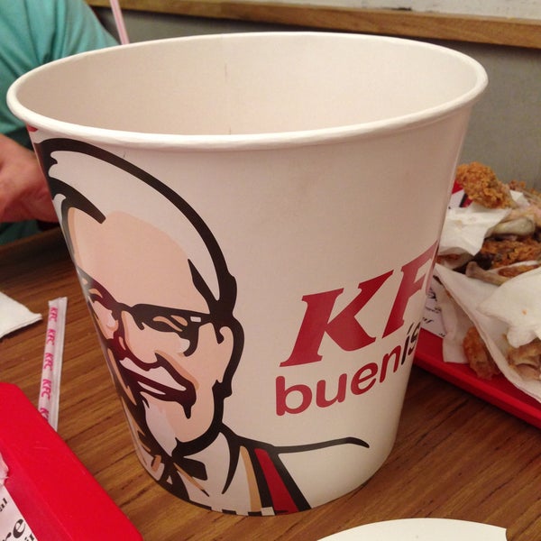 Снимок сделан в KFC пользователем Markinho A. 4/20/2013