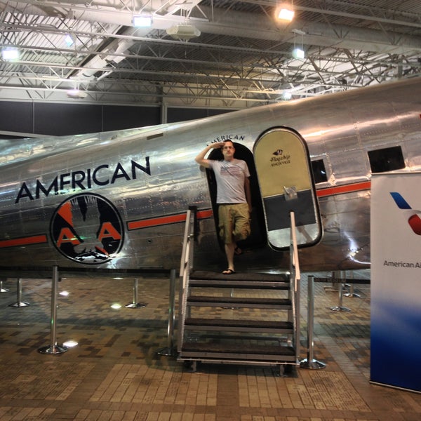 Das Foto wurde bei American Airlines C.R. Smith Museum von Stuart T. am 5/9/2013 aufgenommen