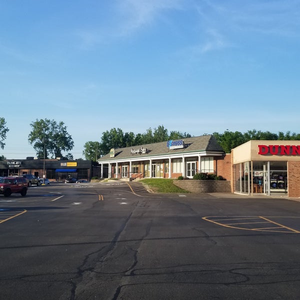 Pittsford Colony Plaza Shopping Mall