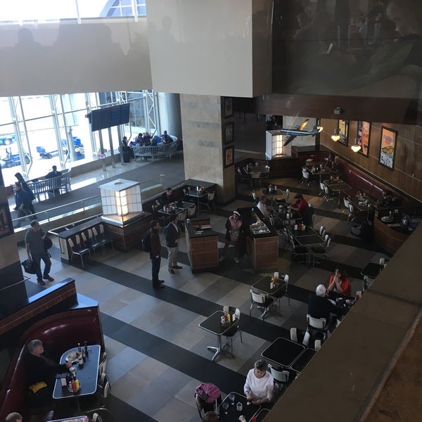 Collection 91+ Images American Airlines Admirals Club (terminal C