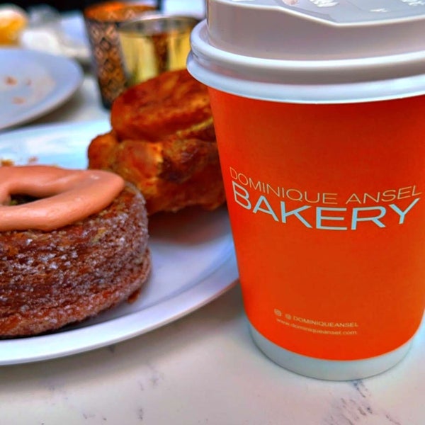 12/8/2023 tarihinde Rashedziyaretçi tarafından Dominique Ansel Bakery'de çekilen fotoğraf