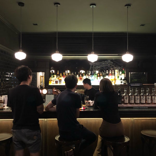 Q bar. Q bar