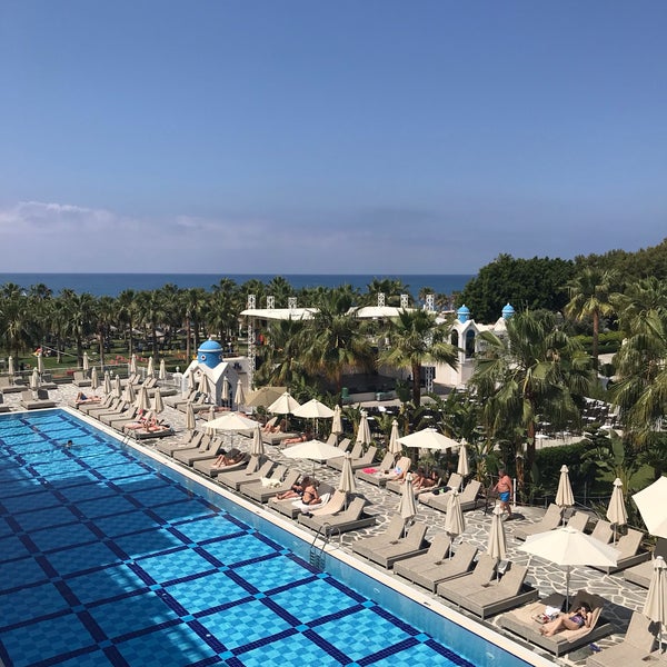 Foto scattata a Rubi Platinum Spa Resort &amp; Suites da Büşra G. il 5/19/2019