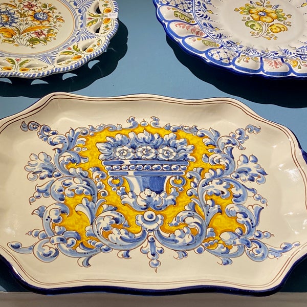 San Miguel Artesanía (Spanish traditional ceramics and pottery) Arts