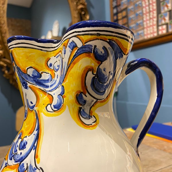 San Miguel Artesanía (Spanish traditional ceramics and pottery) Arts