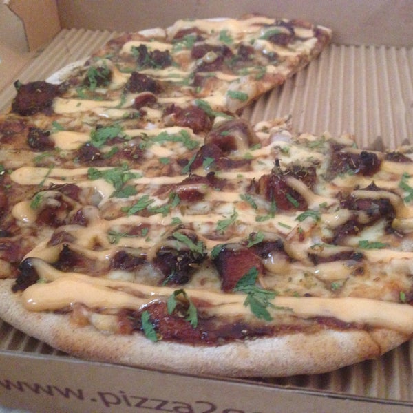 10/5/2016에 Ahmad Faiz M.님이 Pizza 2 Go에서 찍은 사진