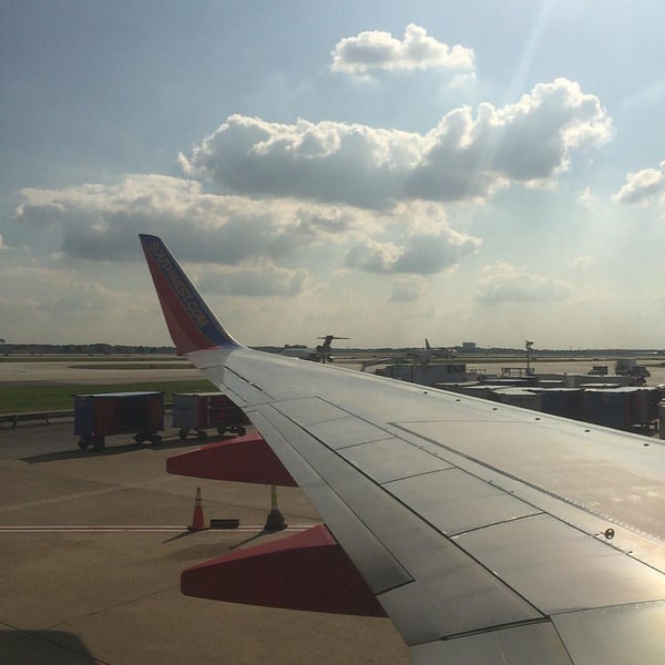 Foto tirada no(a) Aeroporto Internacional de Atlanta Hartsfield-Jackson (ATL) por Tim B. em 8/26/2015
