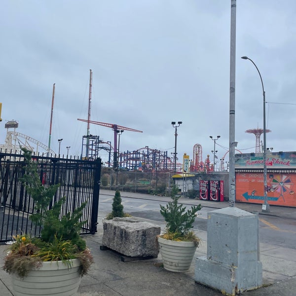 Das Foto wurde bei Coney Island Beach &amp; Boardwalk von Dan L. am 11/21/2023 aufgenommen