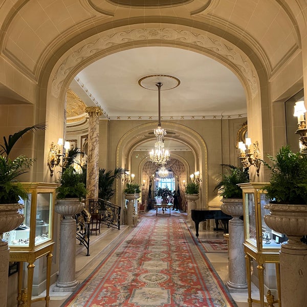 Photo taken at The Ritz London by M.q &. on 6/1/2024