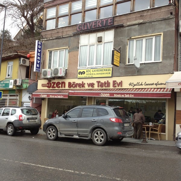 Özen Börek ve Tatlı Evi Anadolu Hisarı Körfez Cd. No4/A