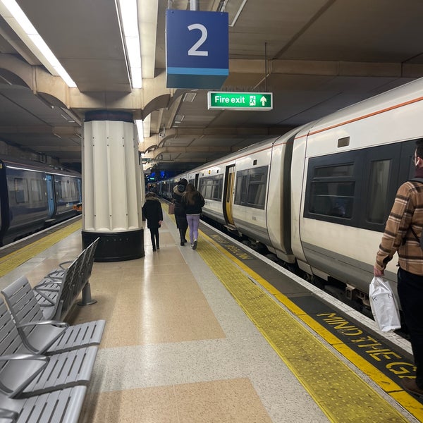 Photo taken at Charing Cross Railway Station (CHX) by FC T. on 1/16/2024