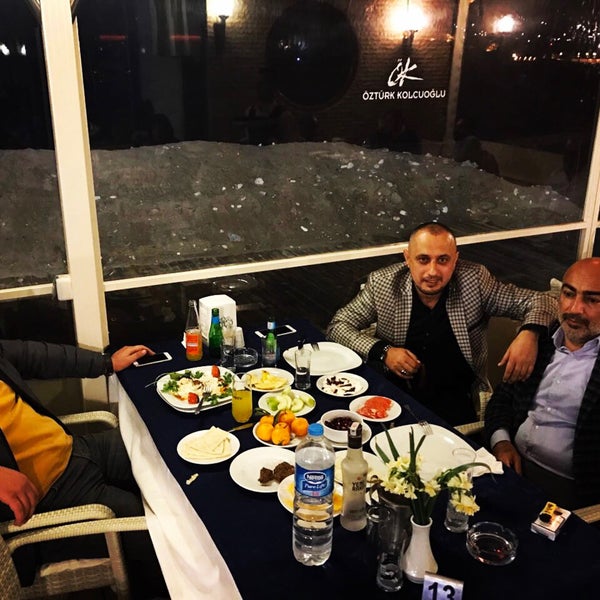 รูปภาพถ่ายที่ Öztürk Kolcuoğlu Ocakbaşı Restaurant โดย Serdar A. เมื่อ 2/11/2017