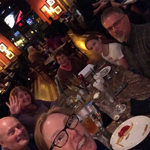 Photo taken at BJ&#39;s Restaurant &amp; Brewhouse by J. D. L. on 11/30/2018