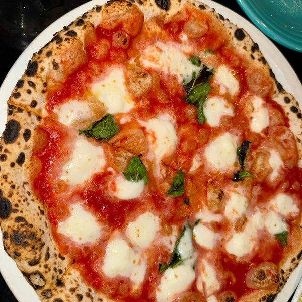 Foto tirada no(a) Tony’s Pizza Napoletana por Jess C. em 1/15/2024