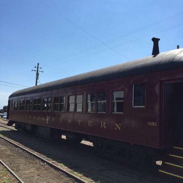 Photo taken at The Skunk Train by Kaname M. on 8/1/2015