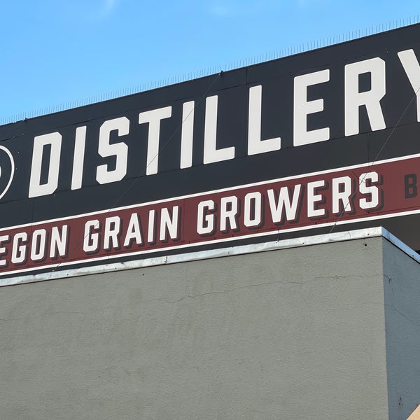 Photo taken at Oregon Grain Growers Brand Distillery by Eric B. on 8/26/2021