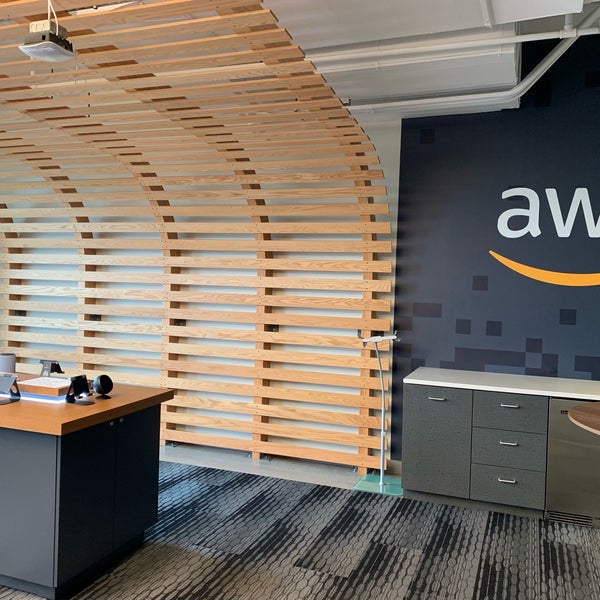 Amazon  Services IAD27 Office in Arlington